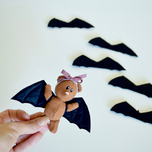 Bitsy Bat Wings